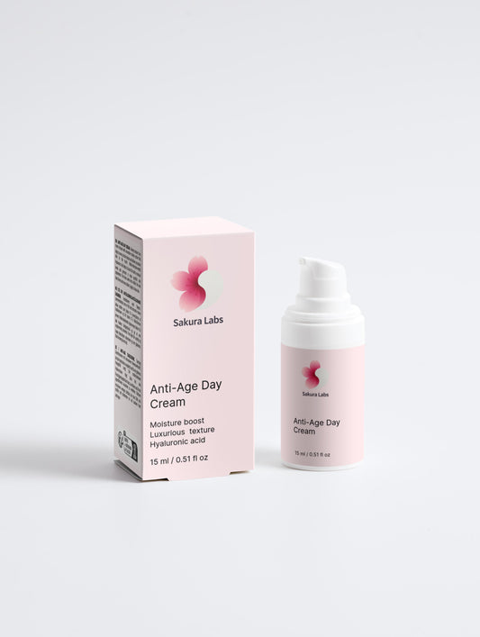 Anti-age day cream with marine actives and hyaluronic acid for wrinkle reduction