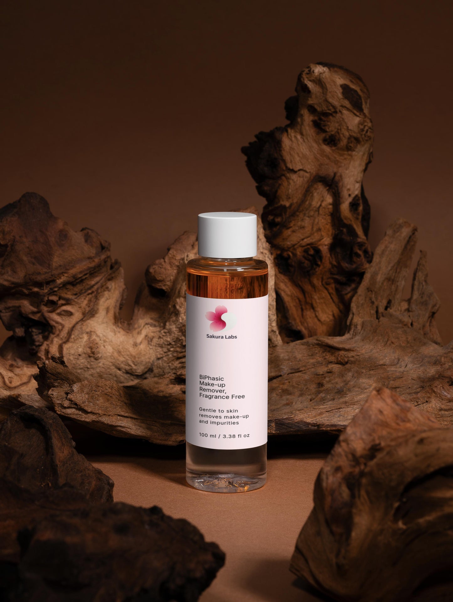 Soothing makeup remover with hyaluronic acid for sensitive skin and deep cleansing