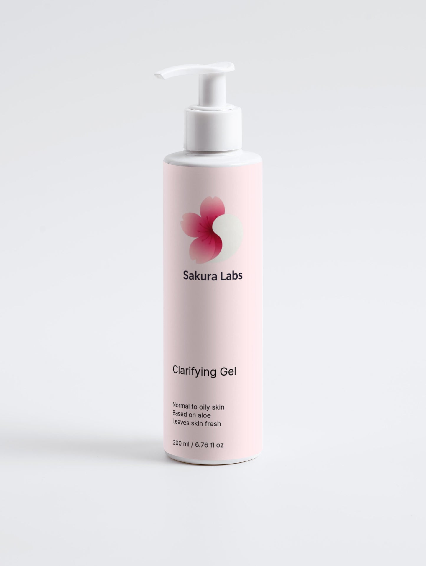 Clarifying gel cleanser – refreshing formula with aloe and plum extract for clean, clear skin