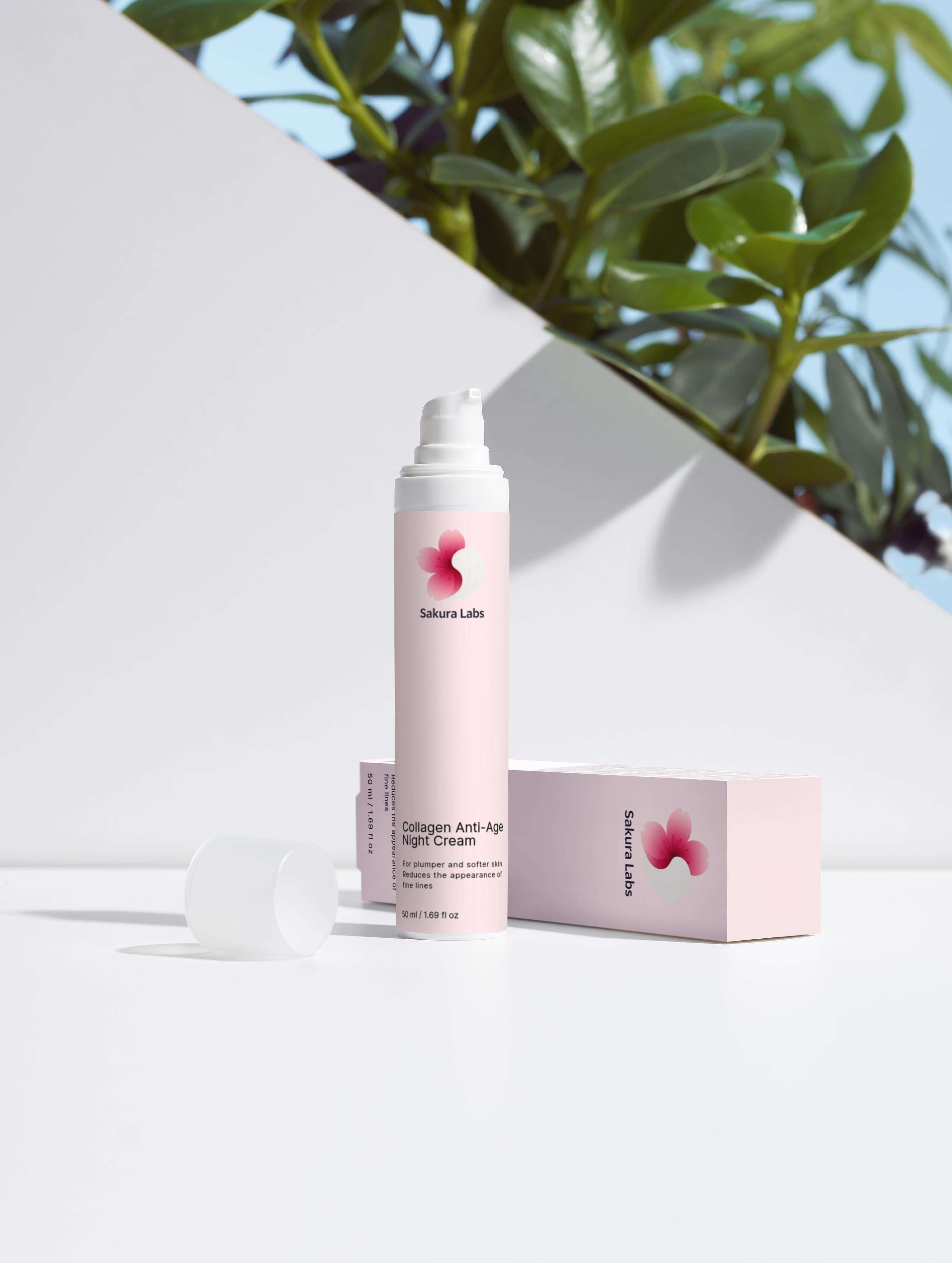 Rich night cream texture with collagen for restoring skin elasticity while sleeping